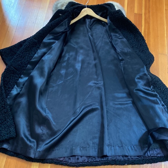 ❄️ Vintage Persian lamb coat with fur collar - Picture 5 of 13